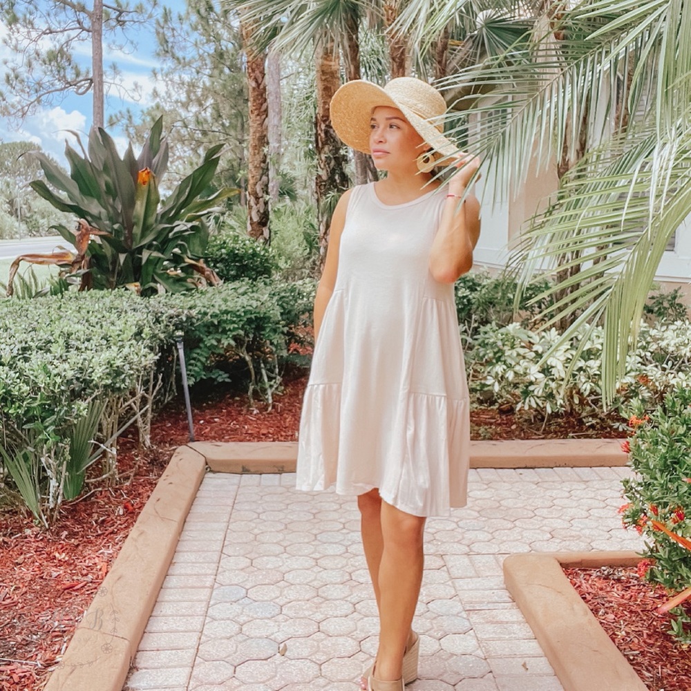 Lush Mini Knit Dress. Sleeveless. Side pockets